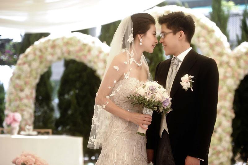 豪门阔太何雯娜视频,何雯娜谈豪门生活