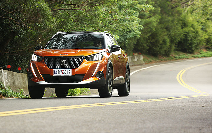 标致2008新老款对比,新款标致2008外观爆改