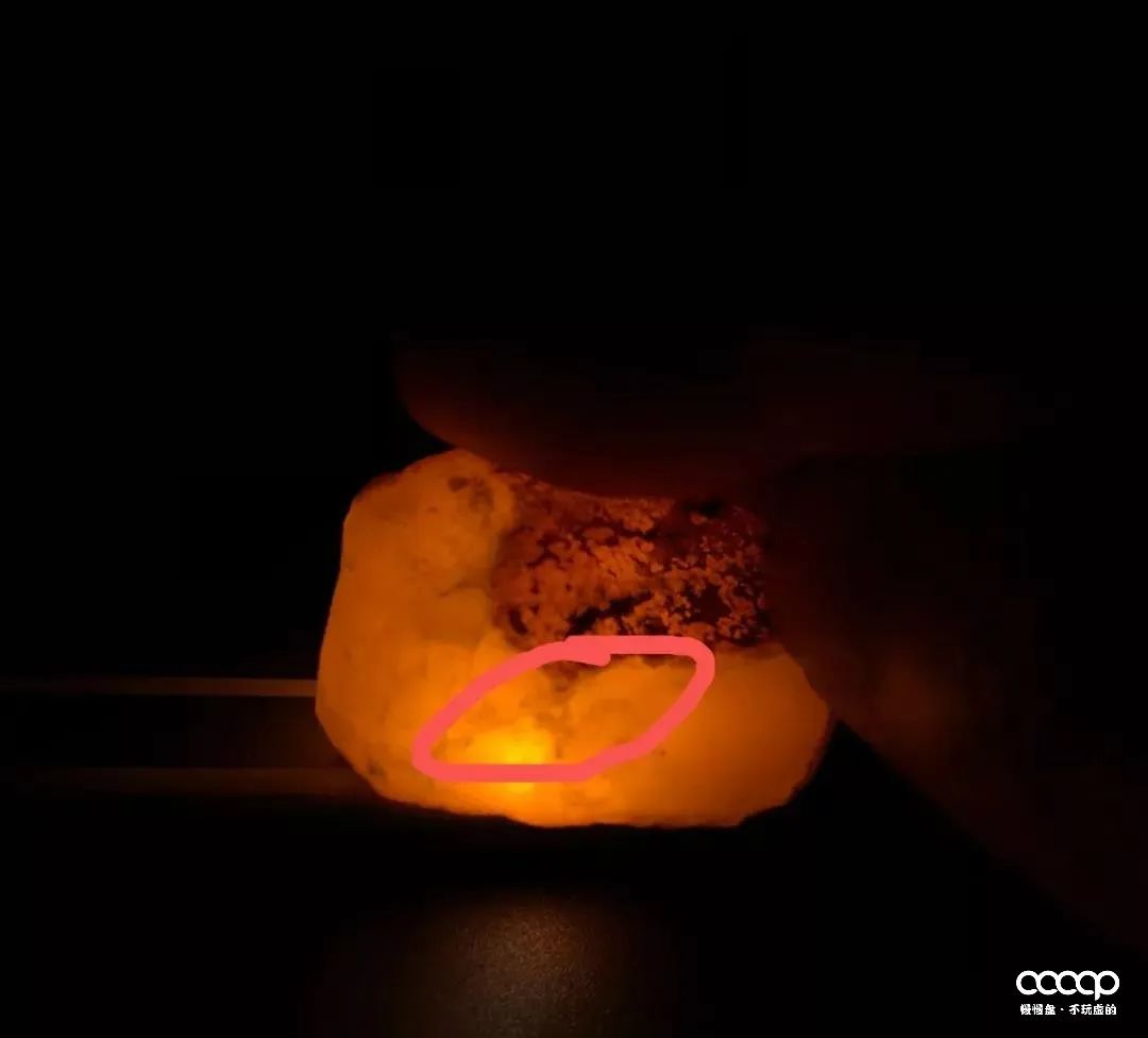 怎么选蜜蜡原石,怎么样才能买到真的蜜蜡原石