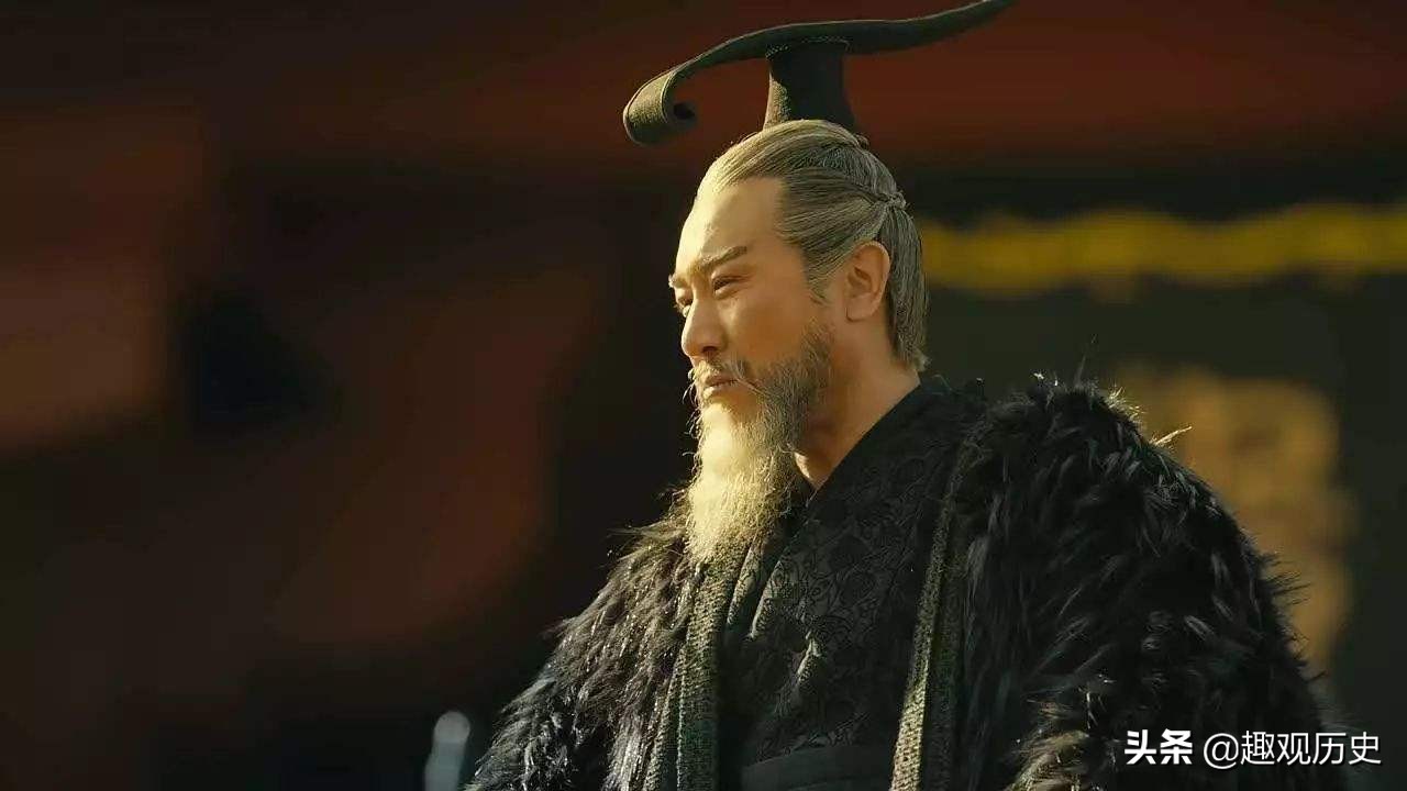 风云聚散，武圣永传：关云长是凭借什么而受到万世景仰的？