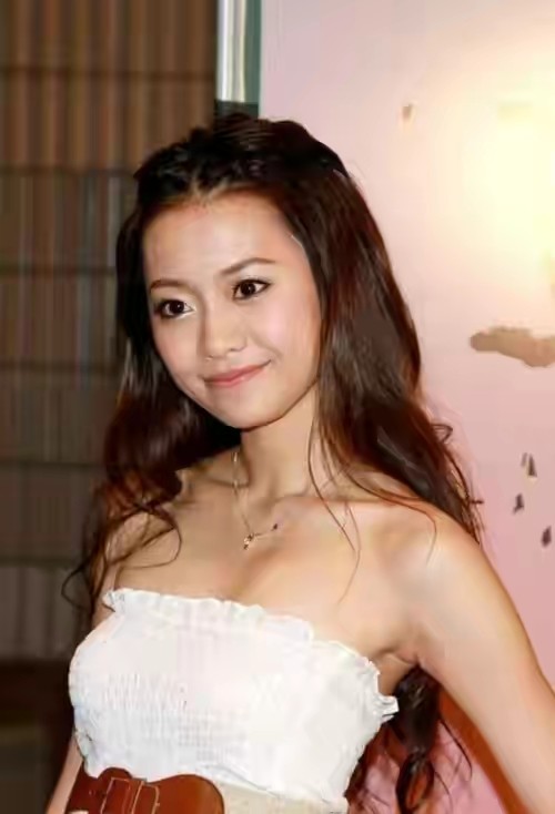 伍智恒患病前后对比图,伍智恒减肥前后照片
