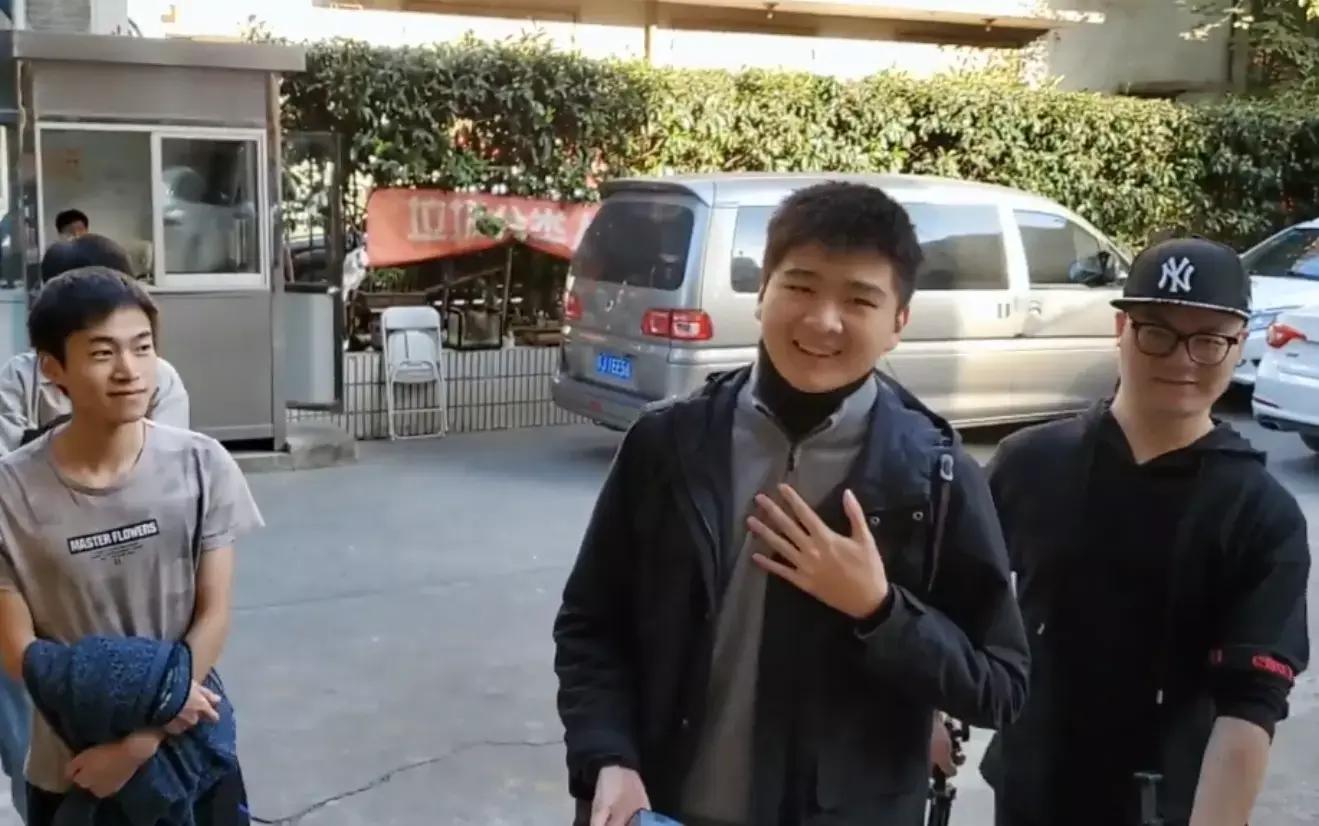 dota2新lgd队,dota2每日资讯