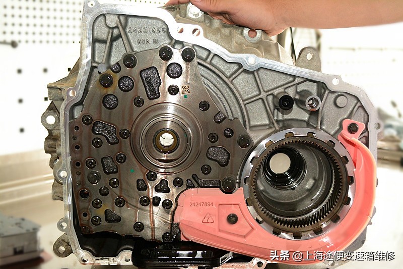 2011款别克gl8胖头鱼变速箱故障,别克gl8商务48伏轻混发动机变速箱