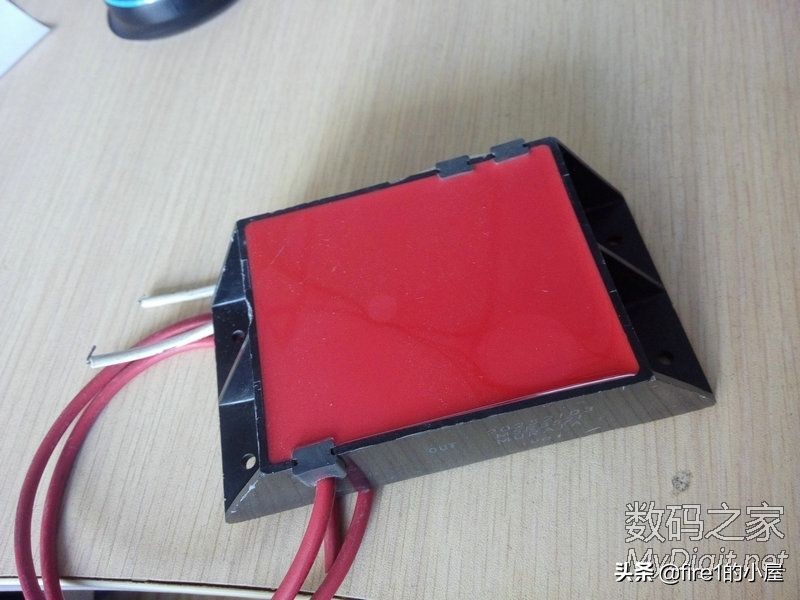 废品堆里淘了一堆电子元件，看看都有什么