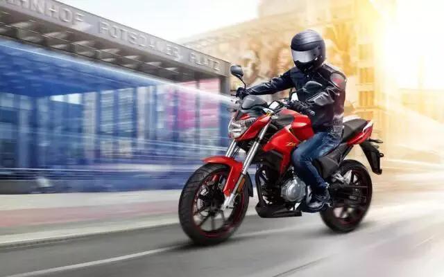 abs款摩托车,排量小造型帅的街车