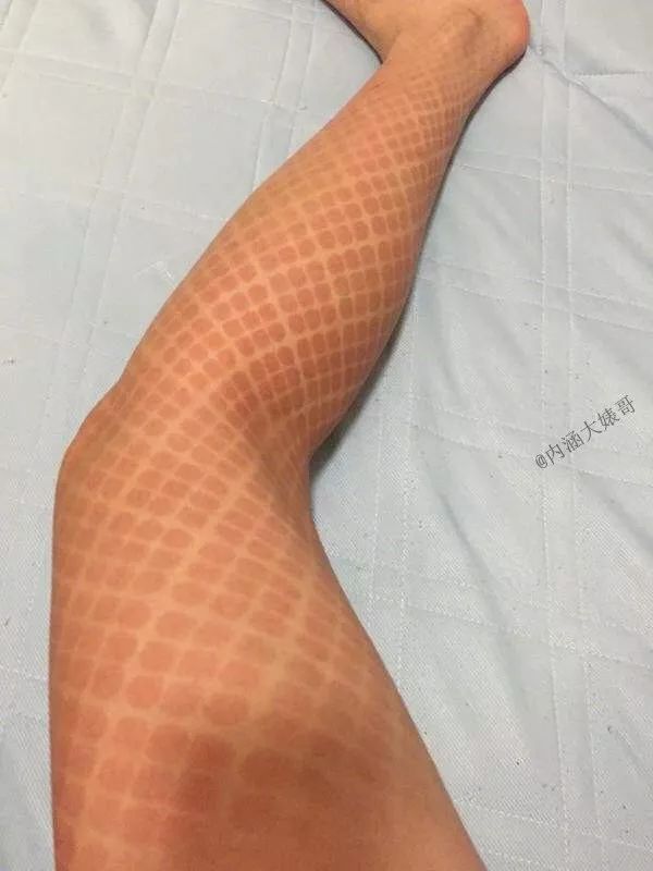 飞机杯被奶奶用来当袜子，这也太惨了吧