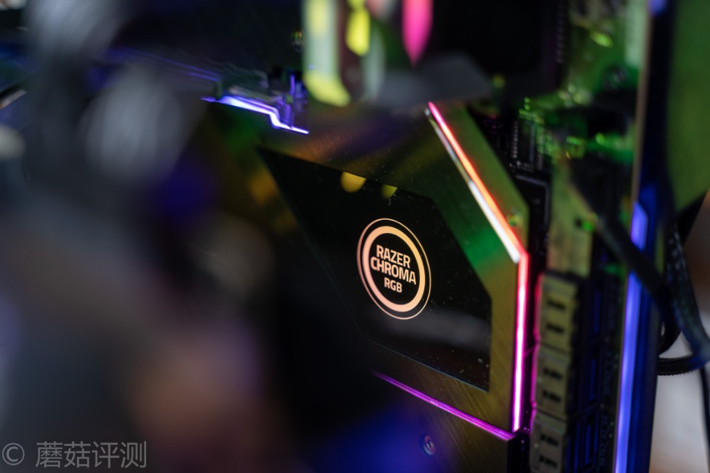雷蛇华擎x570主板怎么样,华擎x570太极雷蛇定制款主板赏析