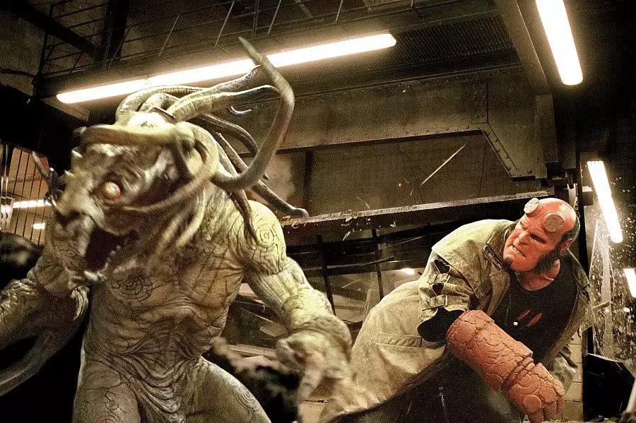 黑暗风格的超级英雄电影,适合迷茫时看的超级英雄电影