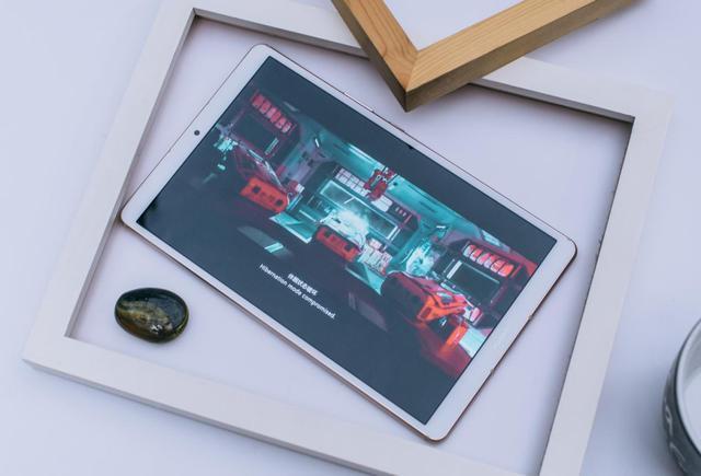 华为平板m6高能版和ipadmini5,华为平板m68.4英寸高能版测试