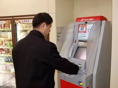 日本便利店简直方便到“变态”，难怪日本人都离不开它