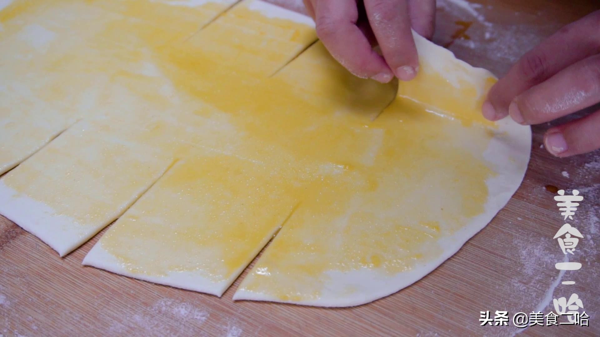 千层烙饼怎么和面做又软又好吃,千层发面烙饼的最简单制作方法