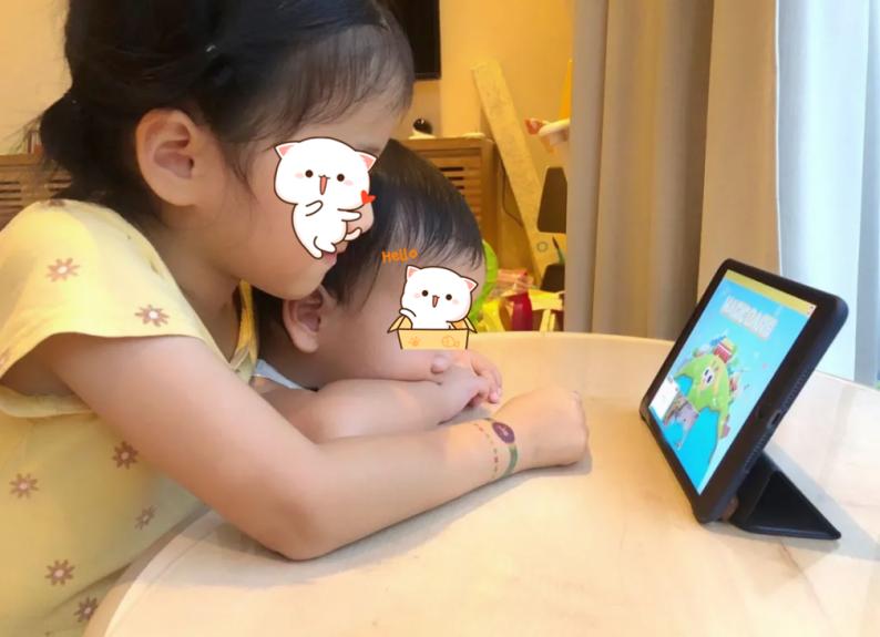 稳居在线少儿英语小班课头部赛道，魔力耳朵有哪些特点优势？