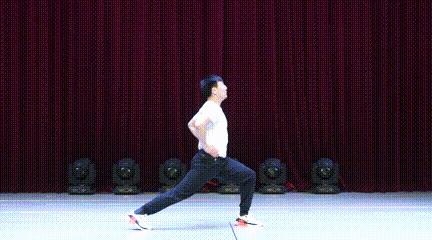 800米1000米训练方法中考体育,中考体育男1000米女800米训练视频