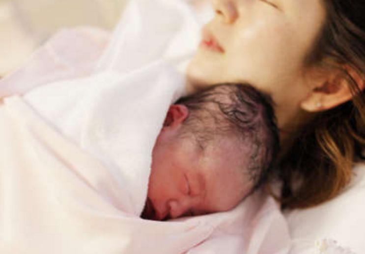 孩子怎样被生出来的？看完过程后，只想说母爱伟大