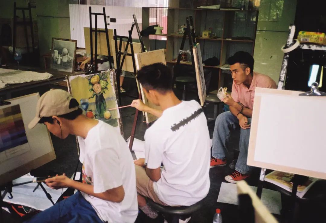 广东这所大学有广州、清远两校区。虽然是民办，但是环境超美