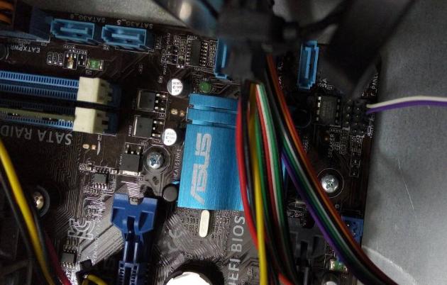 兄台，我真心佩服了！主板也能被玩坏？