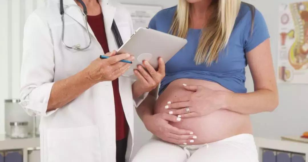 女儿用母亲子宫产子风险重重，这样的选择值吗？