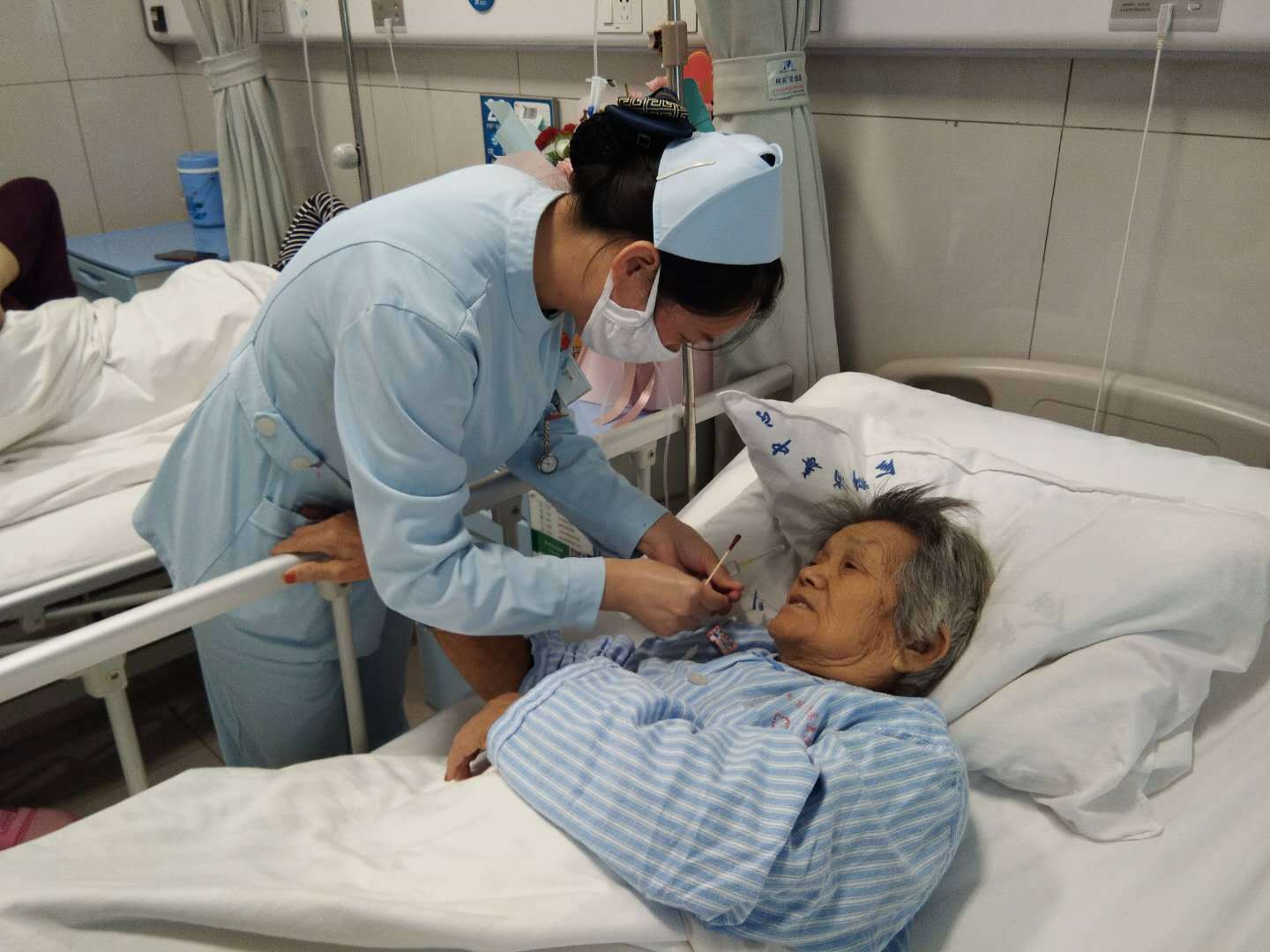 祝88岁直肠癌患者术后顺利出院—南阳医专一附院普通外科四病区