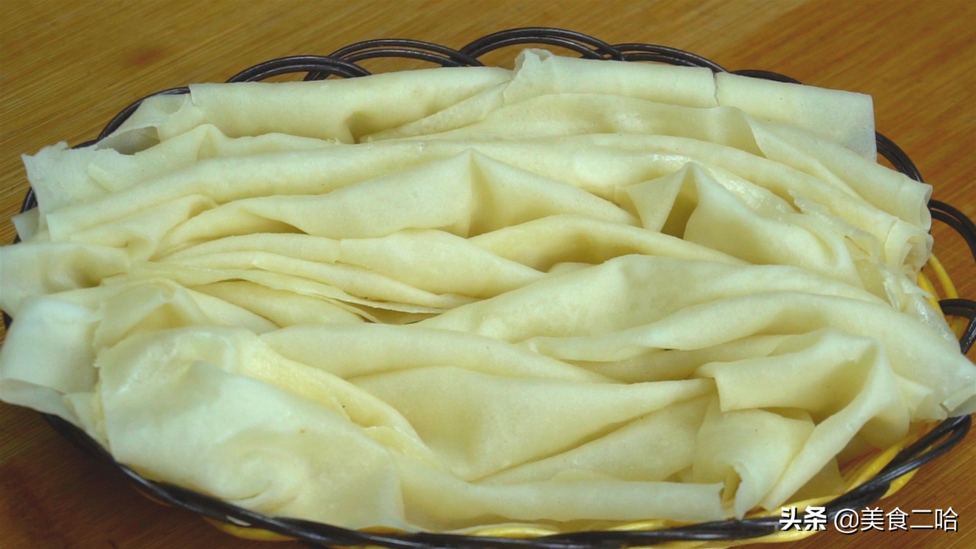 烤鸭小饼技巧,烤鸭店里的小饼机械制造全过程