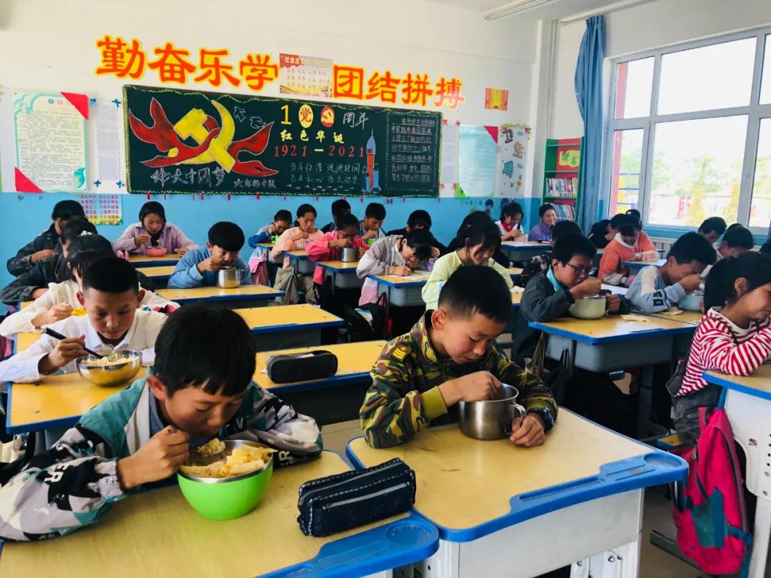 孩子学校餐不好带什么吃合适,学校学生吃不好饭怎么解决