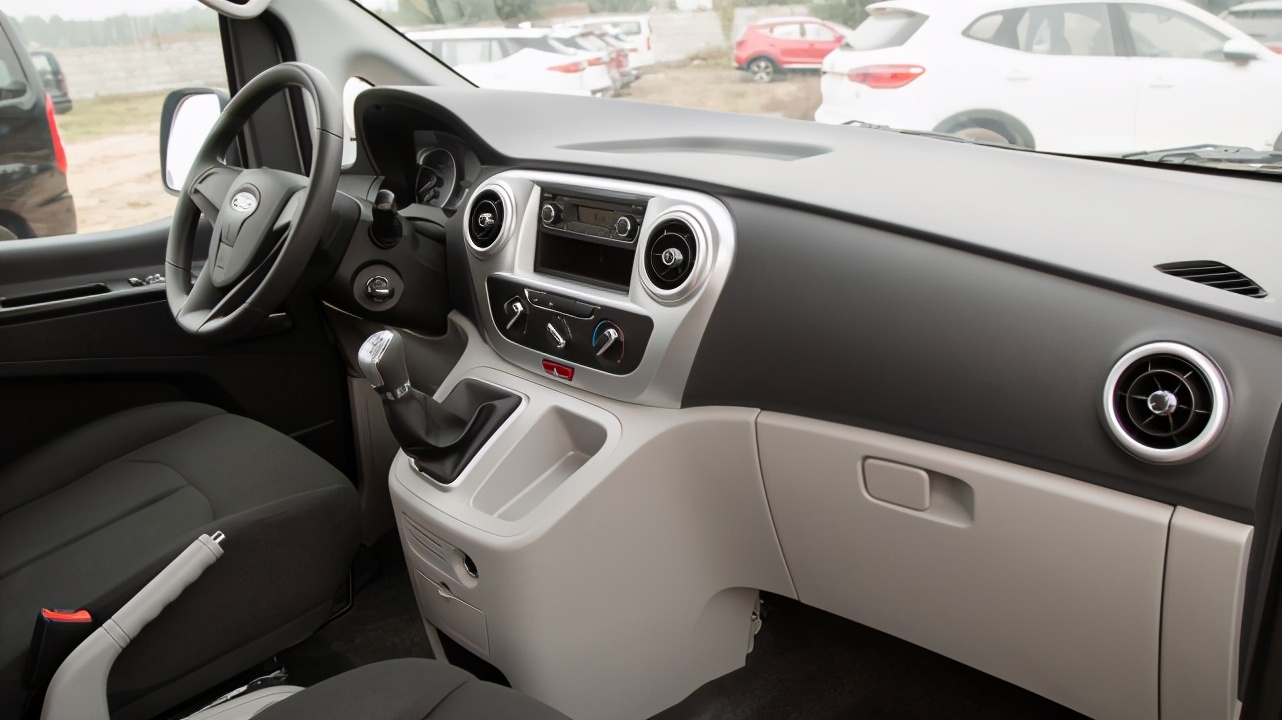 杭州车主提了江淮瑞风M3,开了640公里后,直言有话要说