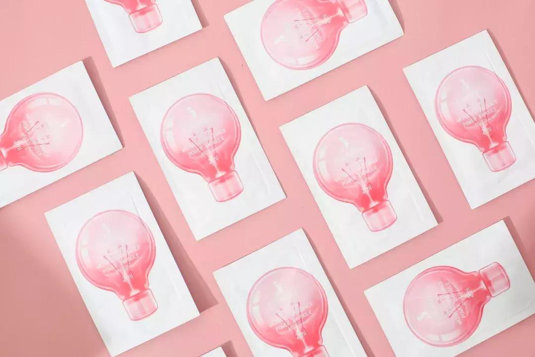 韩国小灯泡美白精华怎么样,韩国小灯泡精华抗皱效果