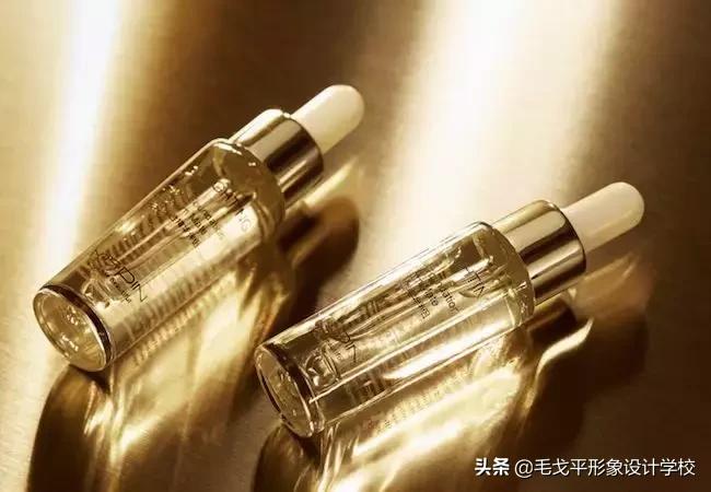 草莓鼻黑头毛孔粗大用什么药,去黑头草莓鼻小妙招