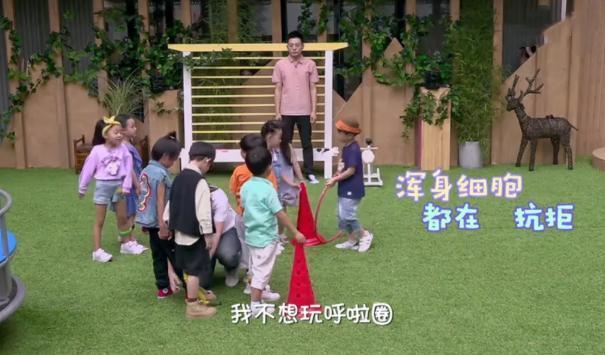 幼儿离开妈妈后容易哭闹分离焦虑,如何解决孩子入园哭闹问题