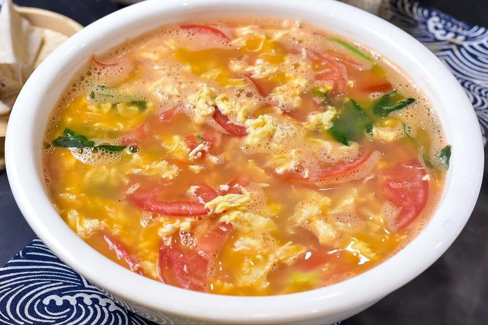 怎样制作的蛋花汤蛋花不会粘起来,做蛋花汤别急着倒蛋液