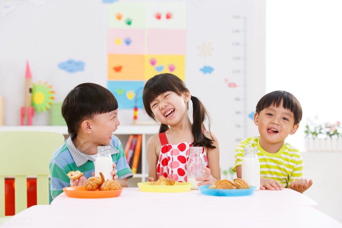 孩子三岁父母该怎么教育,怎样促进1岁多孩子大脑发育