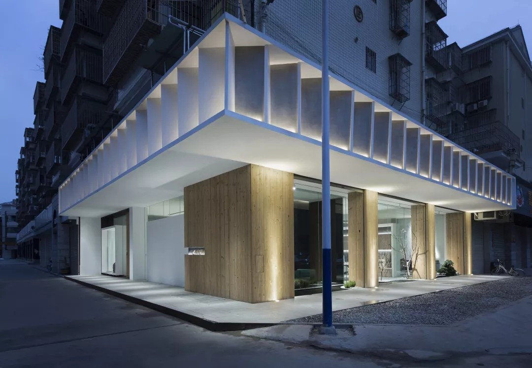 拯救城市遗忘边角的一间办公室|Between之间设计_欧模网