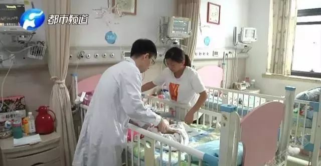 小孩子在家摔倒头部磕伤怎么办,3岁半男童幼儿园摔成颅脑损伤