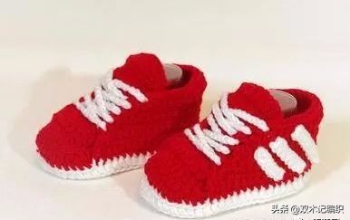 毛线编织宝宝运动鞋,手工编织婴儿毛线耐克运动鞋子