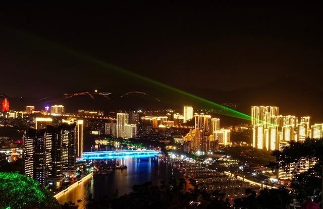 海南三亚旅游去哪里购物好点呢,海南旅游购物攻略最新
