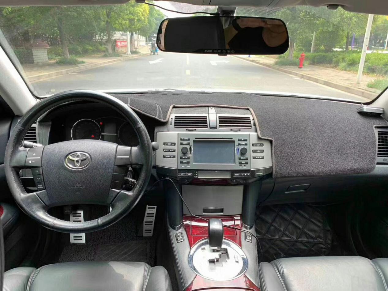 开了四年的丰田锐志值多少钱,开了10年的锐志卖多少钱