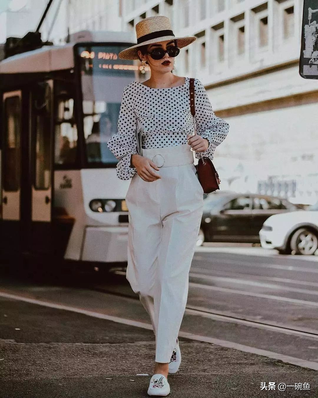 今年流行纸袋裤显瘦又拔高,纸袋裤是什么