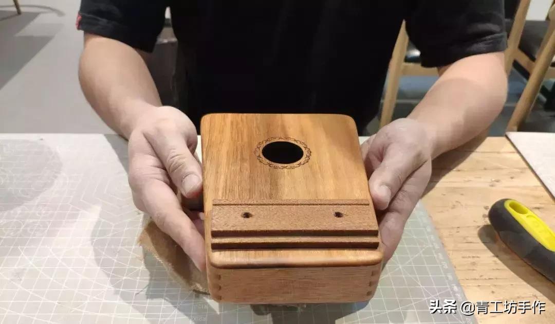 用指尖拨动非洲旋律：​当原木的纯粹邂逅坦桑尼亚情调