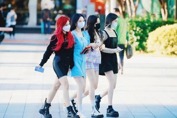 blackpink智秀恋情,blackpink智秀与朴彩英