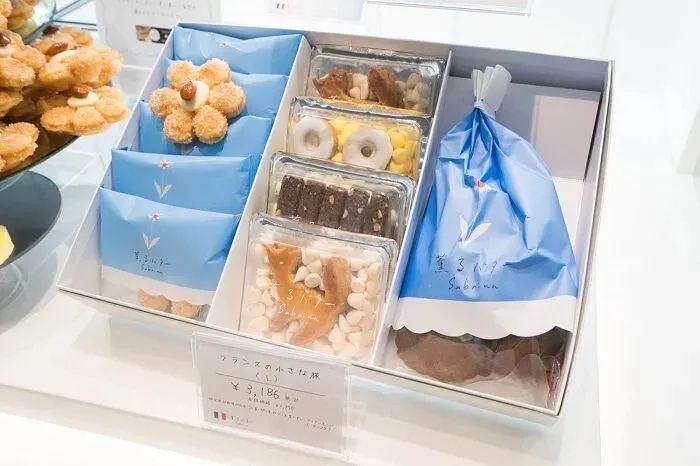就连日本居民都在买的东京站伴手礼，带回去送给亲戚朋友倍儿有面