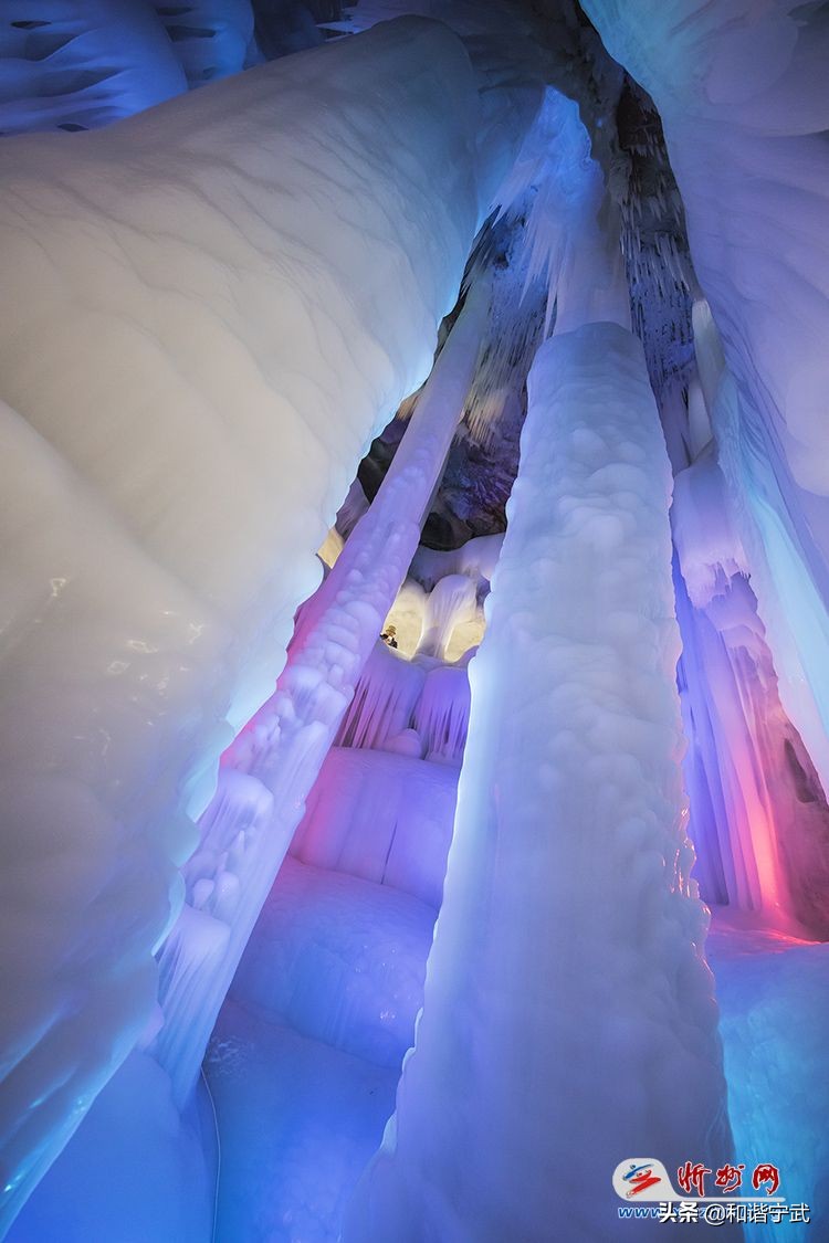 山西宁武万年冰洞冰火两重天,山西宁武万年冰洞在哪个县