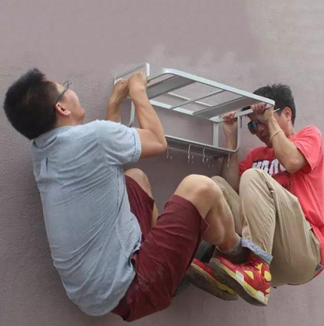建议大家：别再电钻打孔了！如今流行“液体钉”，比电焊还牢固