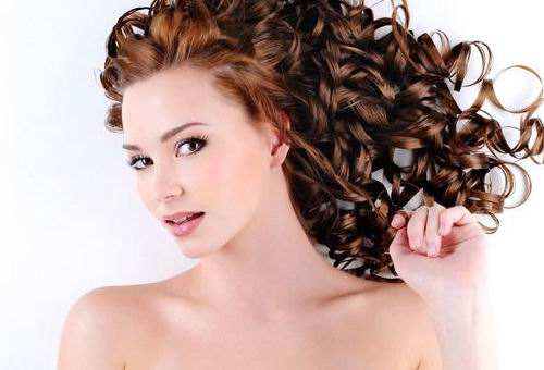 发缝变宽头发变少怎么办,长期披头发发量会变多吗