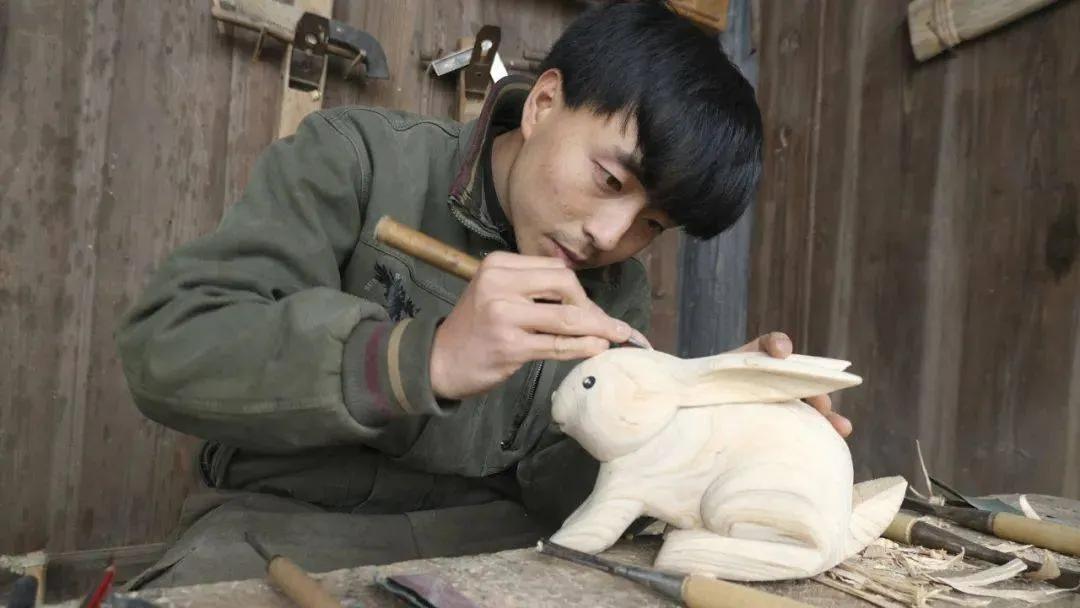 贵州山里木匠安旭,山村木匠安旭最新视频
