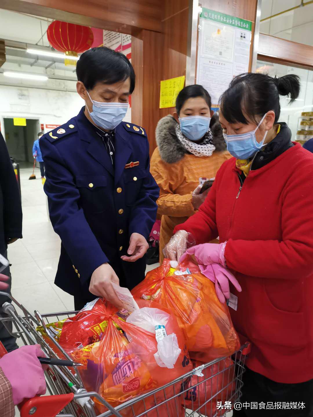 湖北随州食品安全监管电话,约谈商店负责人宣传食品安全