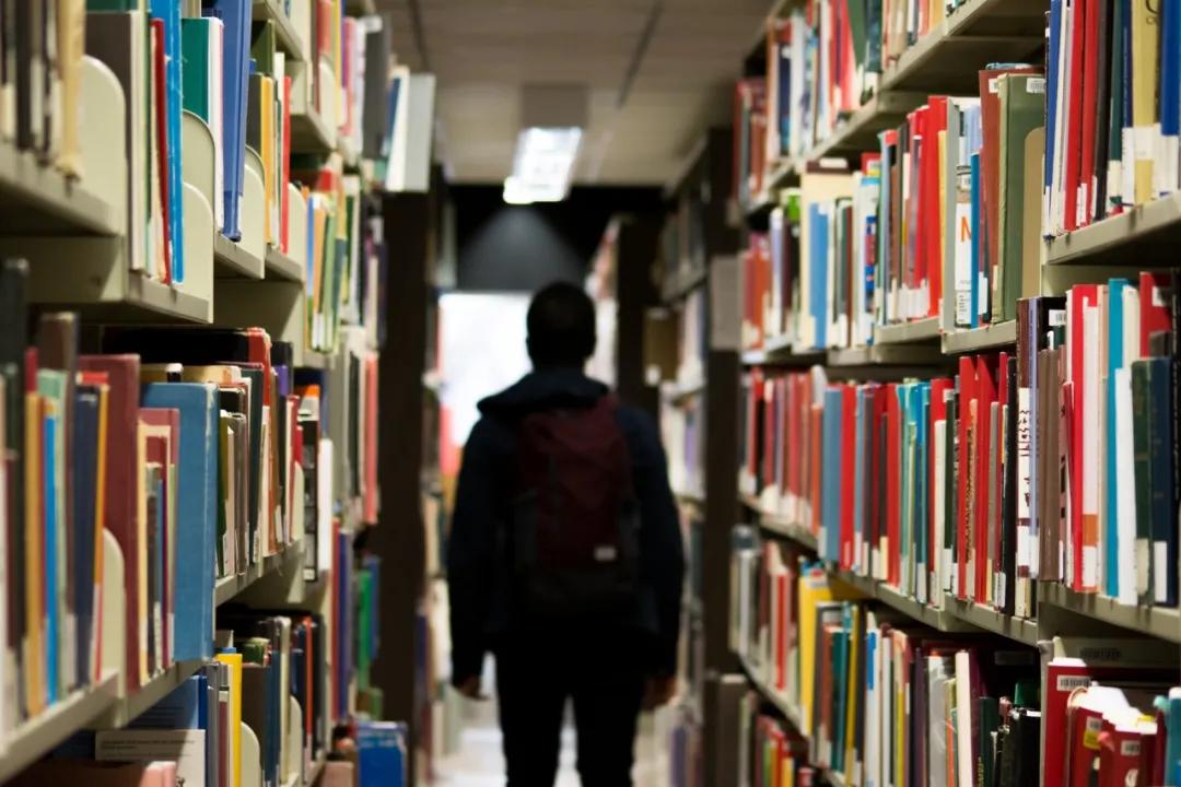 UIC学子获香港大学offer，电子商务与网络计算，留学匠如何操作？