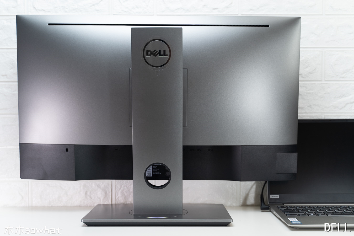 明基2710u显示器,明基显示器2700u与2700q的区别