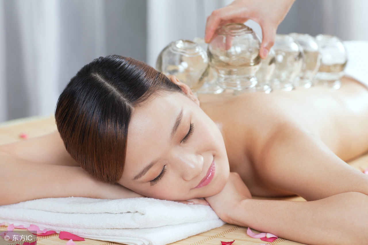 拔罐的知识与视频解说,拔罐后的罐印代表什么你知道吗