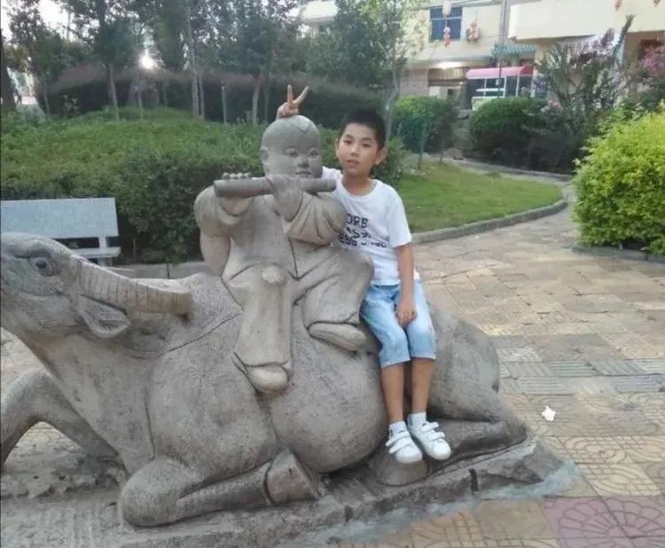 霞浦县第三小学，第四周升旗仪式——劳逸结合荣耀护旗手