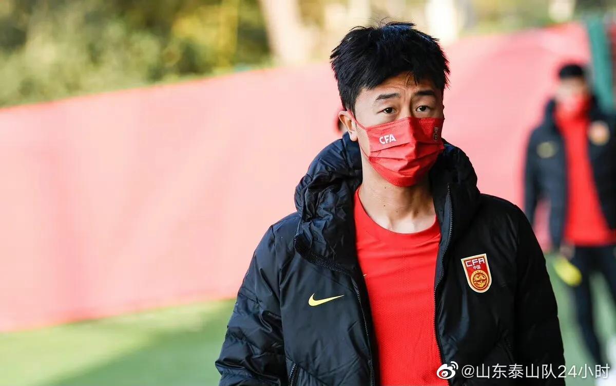 中国足球男子国家队集训名单,中国男子足球国家队射门训练日常