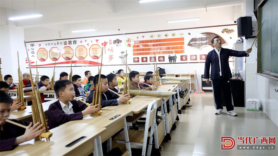 多彩兴趣课程,多彩社团助力双减